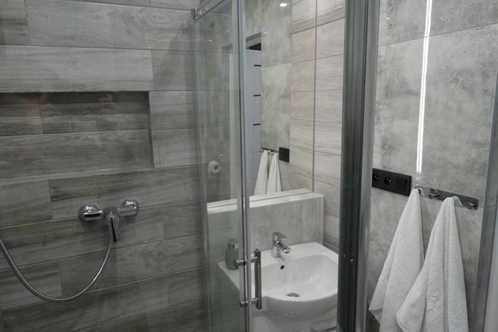 Apartament Lucy - Scisle Centrum Czestochowy Częstochowa Kültér fotó
